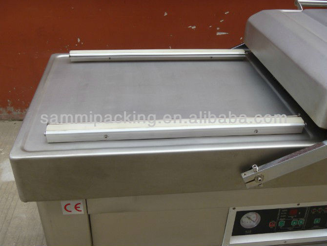 Máquina de embalagem a vácuo de câmara dupla multifunção para bacon de vaca frango tofu amendoim alimentos do mar