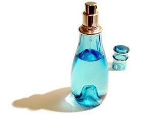 Preço barato Manual Pnuemaitc Máquina de revestimento de perfumes de aço inoxidável Máquina de prensagem de tampas de perfumes