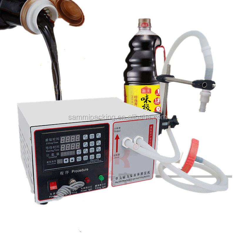 Máquina de enchimento de líquido de pequeno porte semiautomática de aço inoxidável 304 para sumo, mel, óleo, água com refrigerante 17L/min