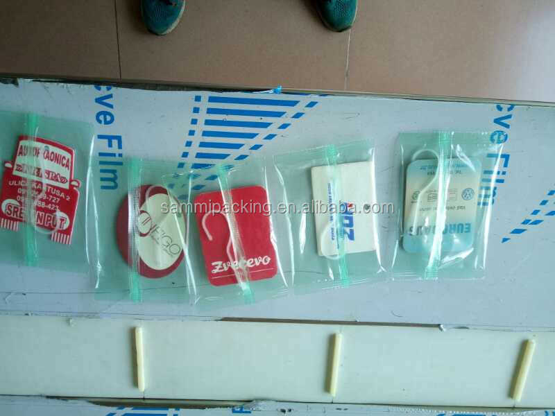 Máquina de embalagem automática de travesseiro fácil de operar Uso amplo Pão Frutas Ferramentas de vegetais Máquina de embalagem de fluxo Burger Biscoito de biscoito