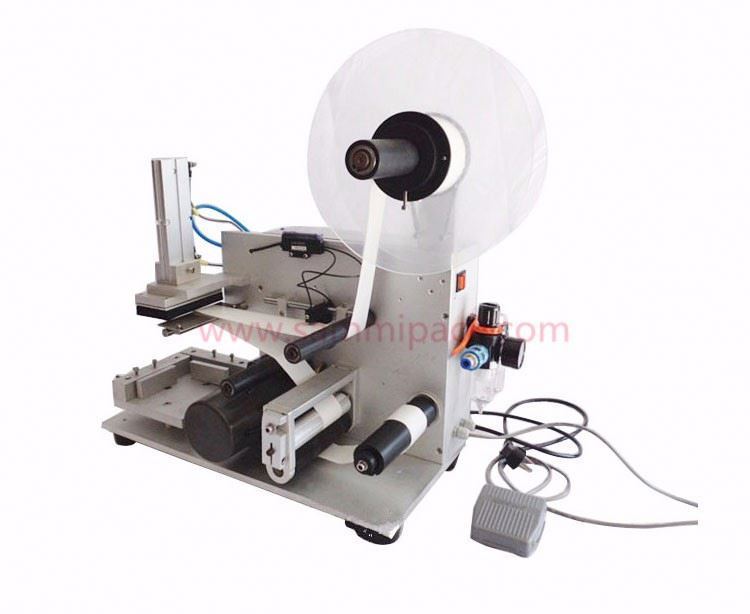 Semi-Automatic Flat Bottle Labeling Machine with 40-60pcs/min Speed and ±0.5mm Precision for High-Accuracy Labeling